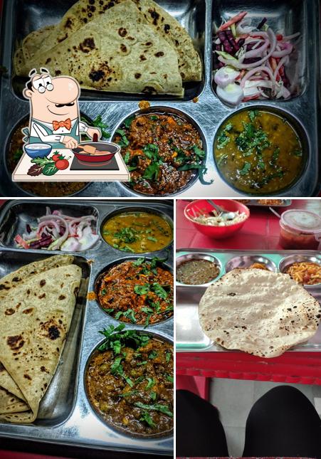 Chicken curry at Jay Swaminarayan Kathiyawadi Bhojanalay