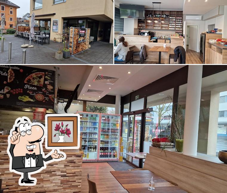 Siediti a un tavolo di Leyla's Pizza Kebap