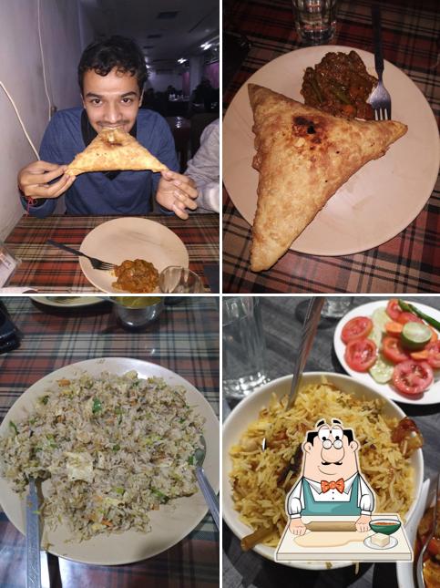 Samosa at Ajatsatru Hotel