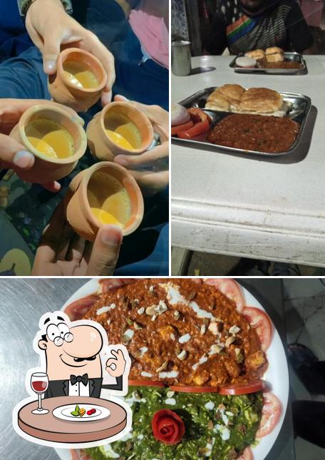 Food at HOTEL APNA RAJDHANI