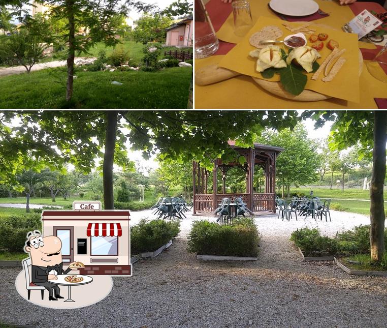Guarda la immagine che raffigura la esterno e cibo di Il Giardino Di Maria - Pizzeria - Piadineria - Bed and Breakfast