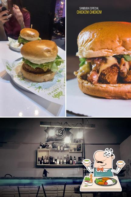 A ilustração do Area 51’s comida e balcão de bar