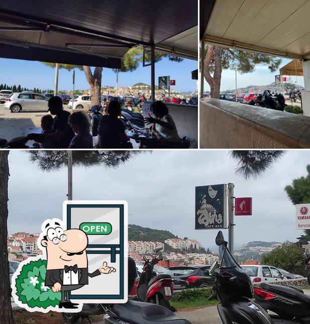 Gli esterni di Cafe Dix