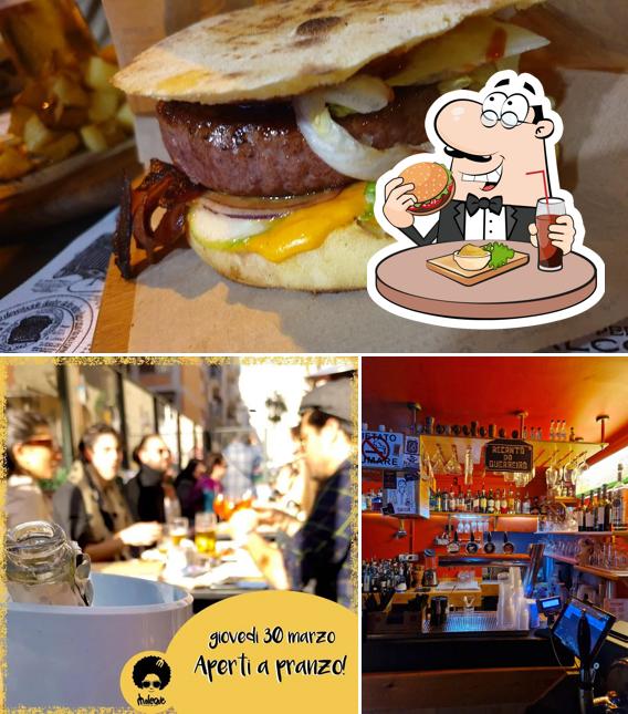 Prova un hamburger a Moleque - comida de rua