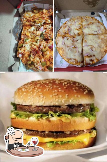 Food at Pizza HuB M.B.D