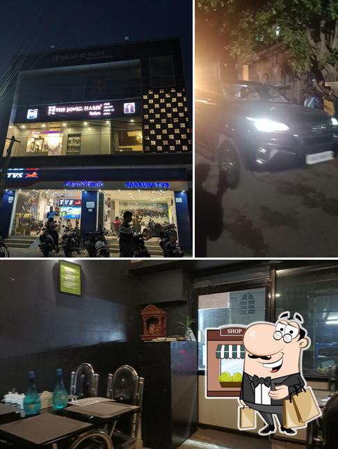The image of Amada Restaurant’s exterior and beverage