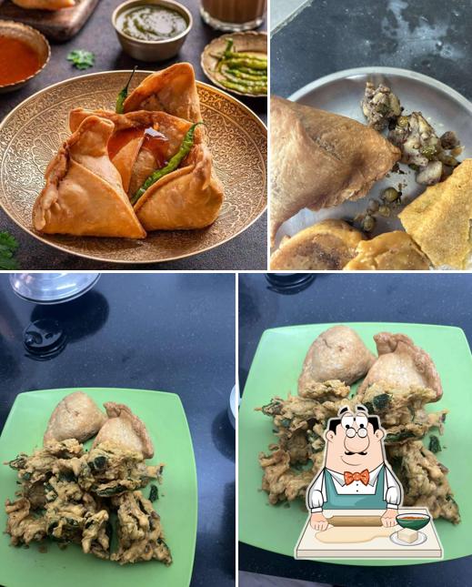 Samosa at Malhotra Restaurant