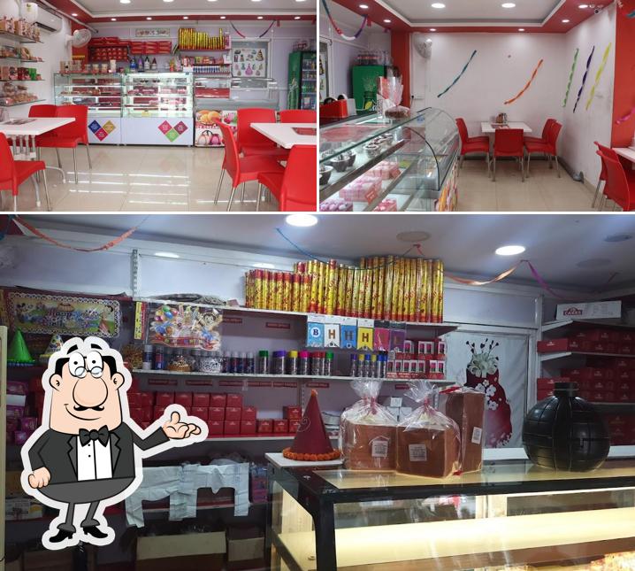 Check out how FB Cakes looks inside