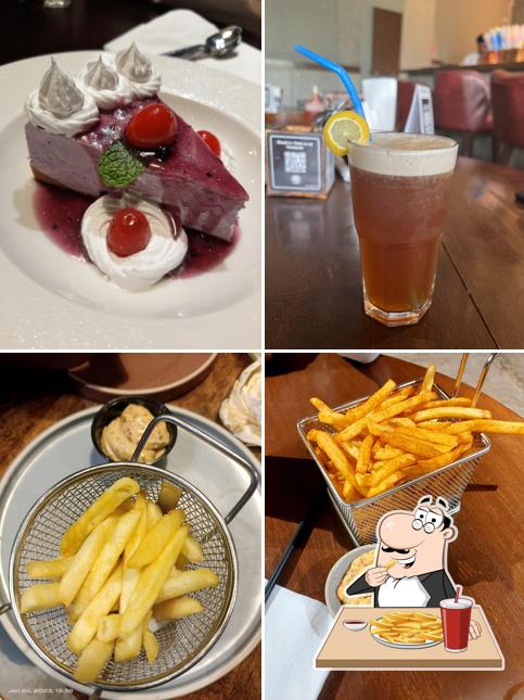 French fries at Burger Bar Ramdaspeth