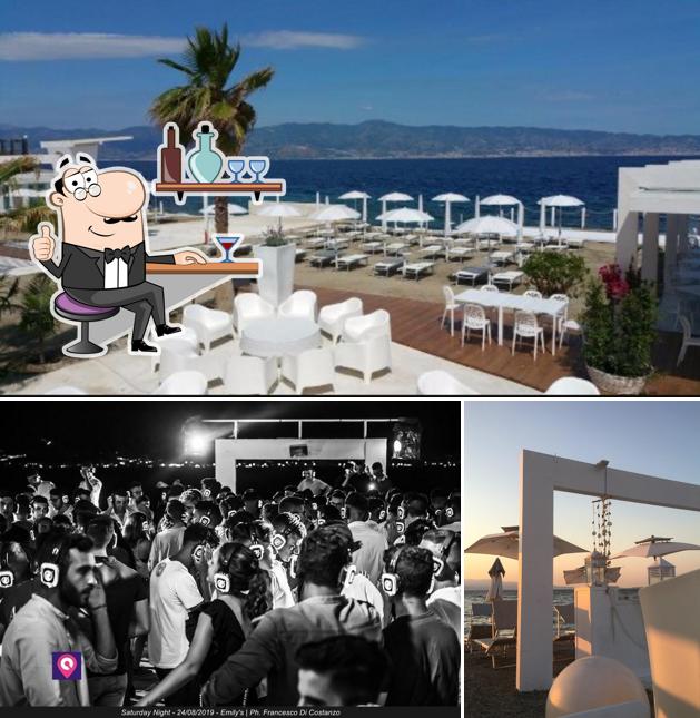 Dai un'occhiata agli interni di Emily's Beach