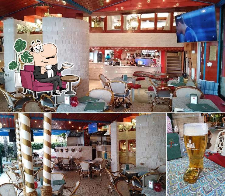 Guarda la foto che raffigura la interni e birra di The Terrace