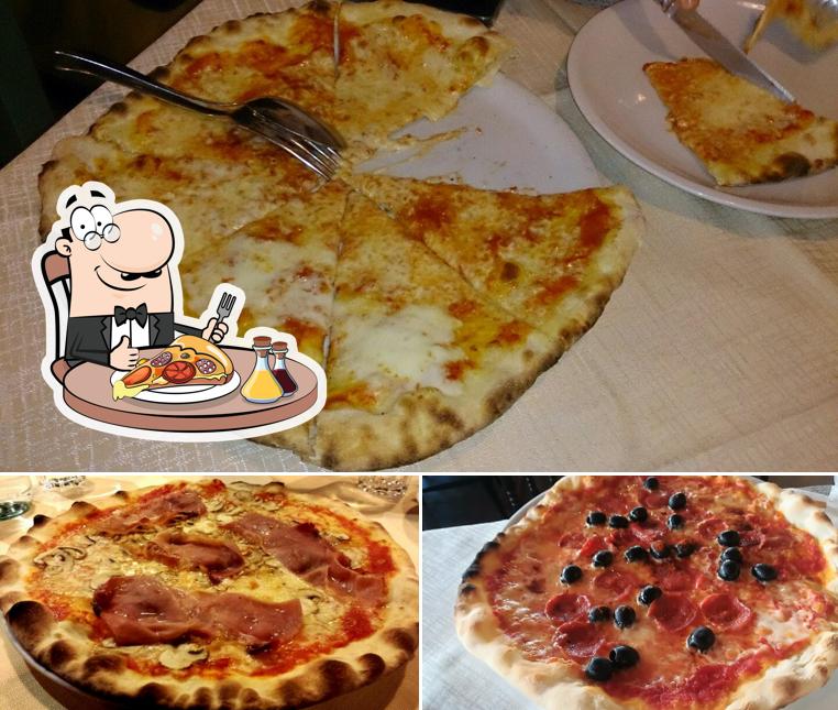 Ordina una pizza a Ristorante Pizzeria Alba