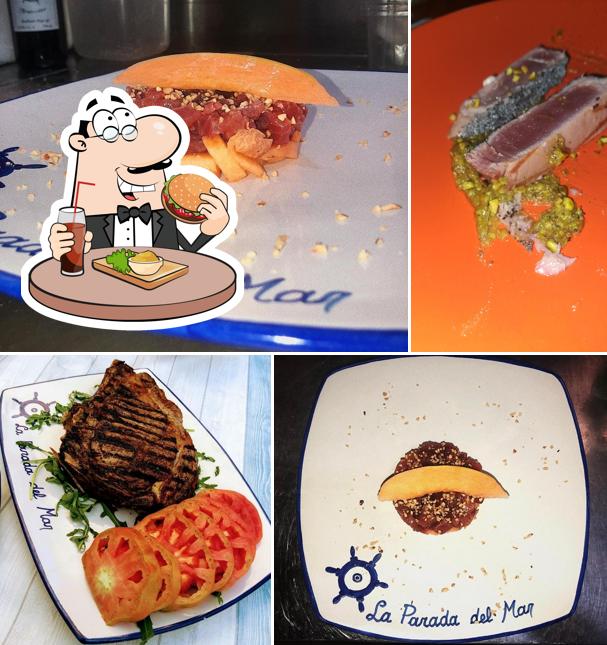 Ordina un hamburger a La Parada del Mar