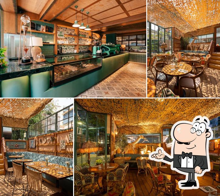 The interior of Blondie