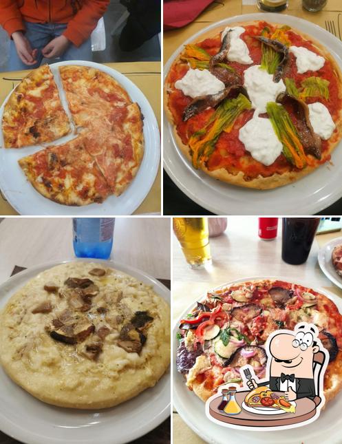 Ordina tra le svariate varianti di pizza