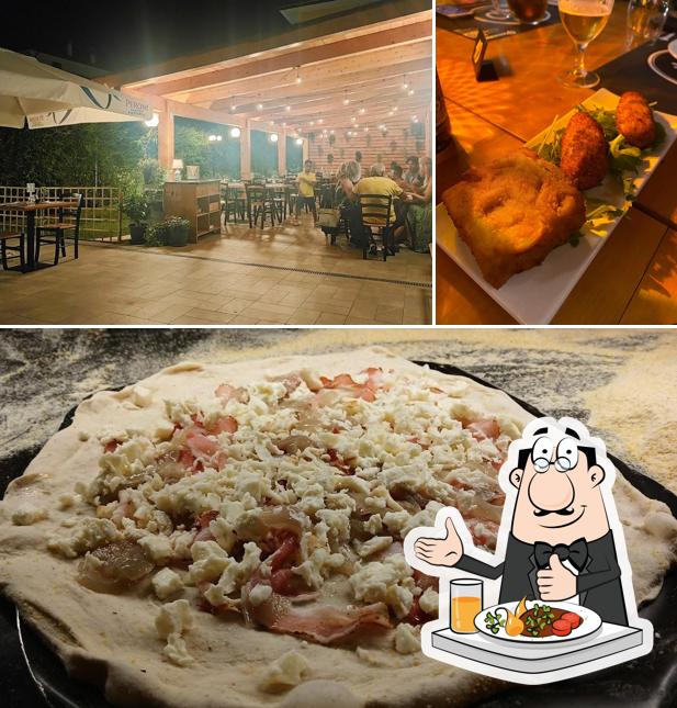 Questa è la foto che presenta la cibo e interni di Pizzeria Nirò