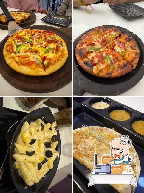 Garlic bread at A&B Fusion Cafe