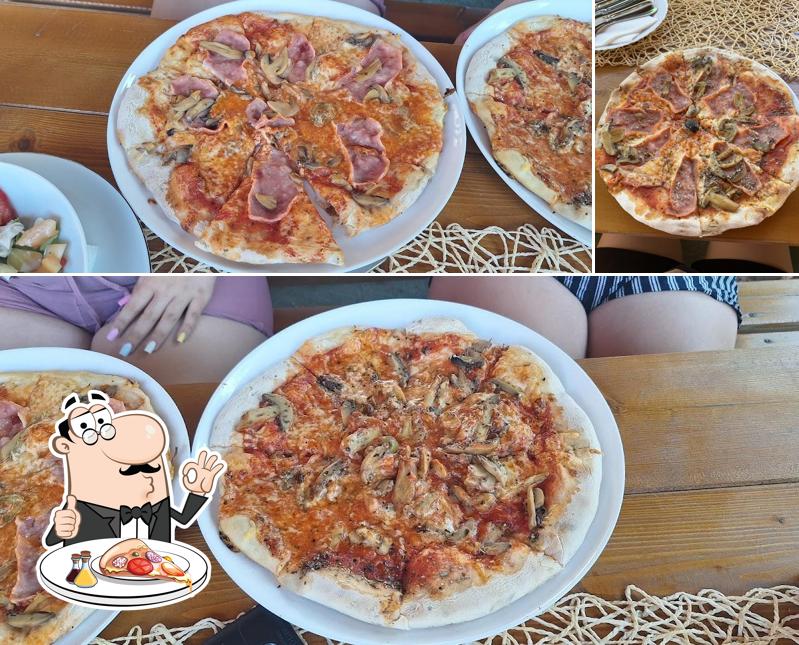 Prenditi una pizza a Konoba Tamaris