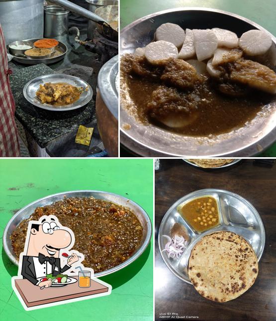Food at Pal Dhaba