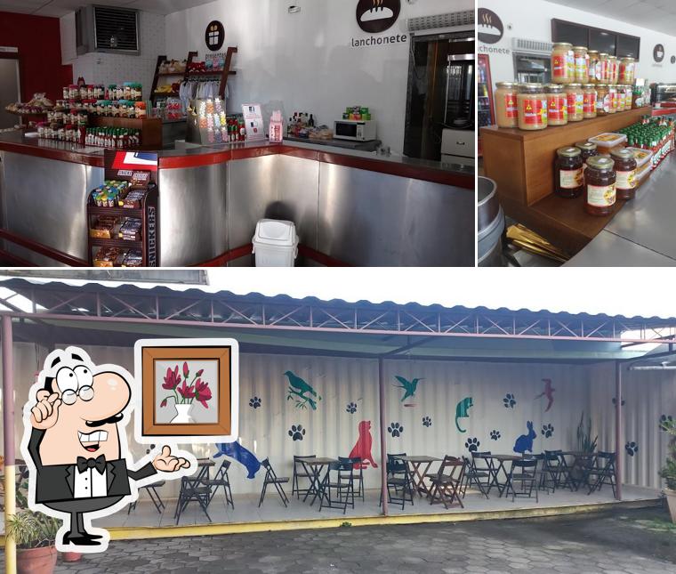 O interior do Restaurante Sabor & Fé