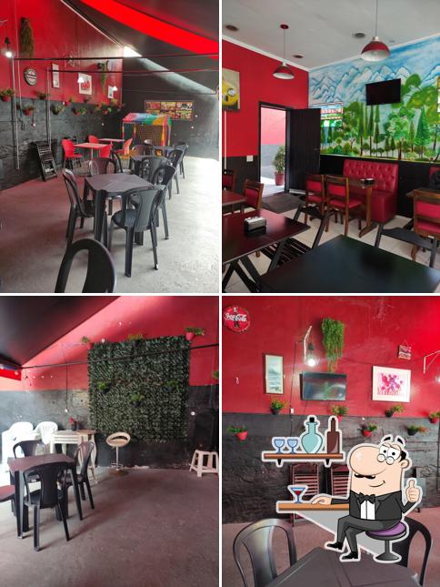 Veja imagens do interior do Hamburgueria Mota Burguer
