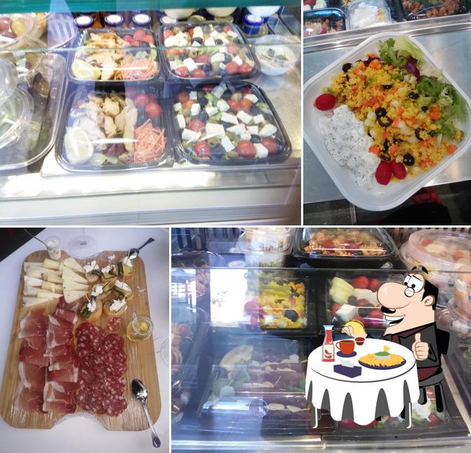 Piatto di formaggi al Harbour Cafè - Bar e Caffè