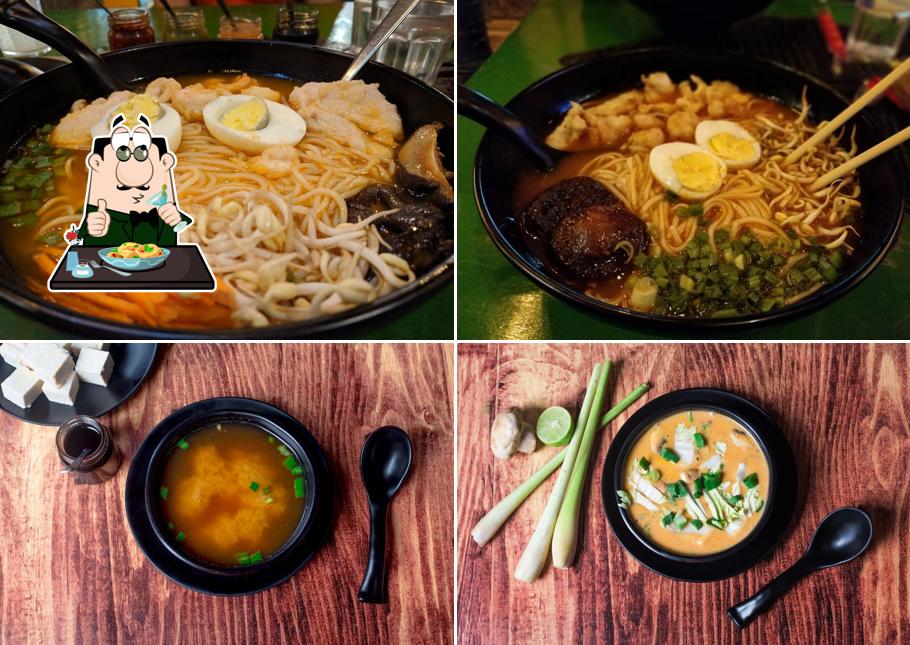 Food at Pincuk a.k.a. Lord Folklore