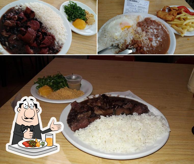 Comida em Restaurante do Divino