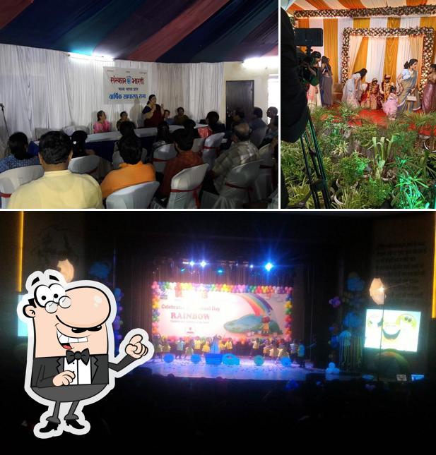 The interior of Pradhan Mandapam