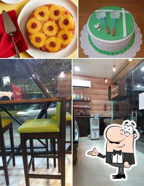 The image of interior and food at MYSTERY BAKERS