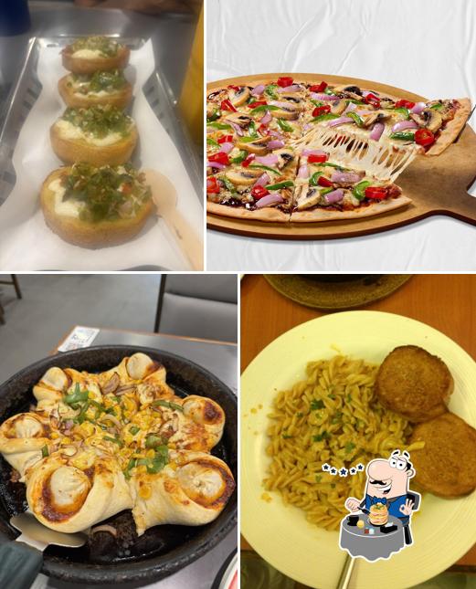 Food at Pizza Hut Phoenix Market City Mall, Pune