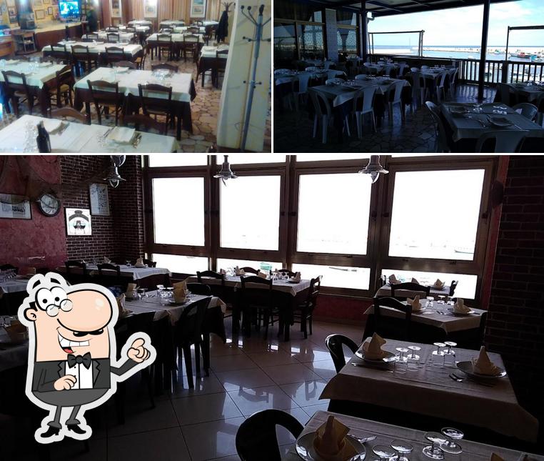 Siediti a un tavolo di Zia Teresa