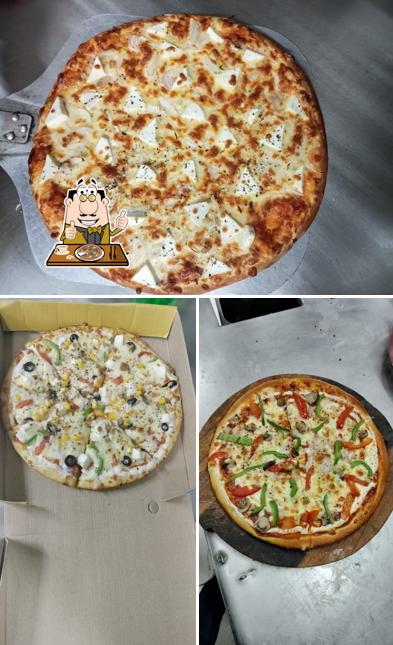 Try out pizza at Burger 13 Narwana