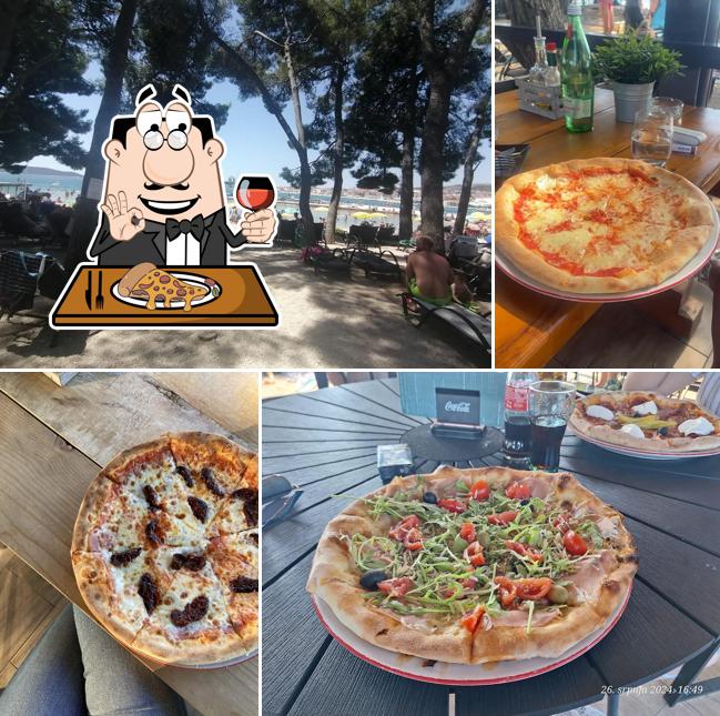 Scegli tra le molte varianti di pizza