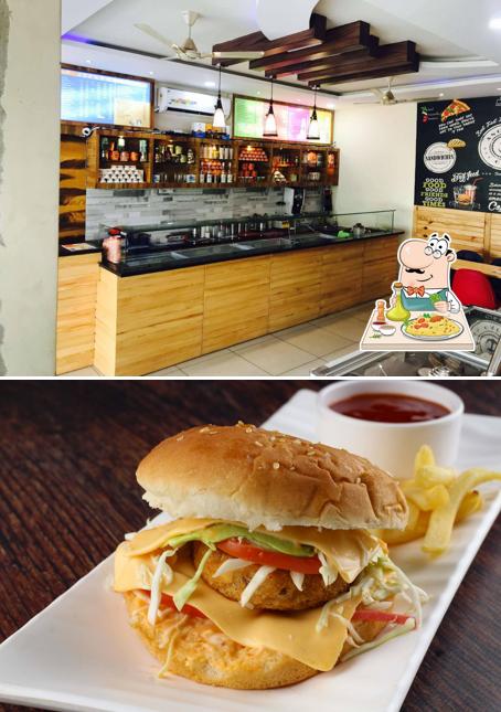 Food at Anchor cafe and gelato de vinci