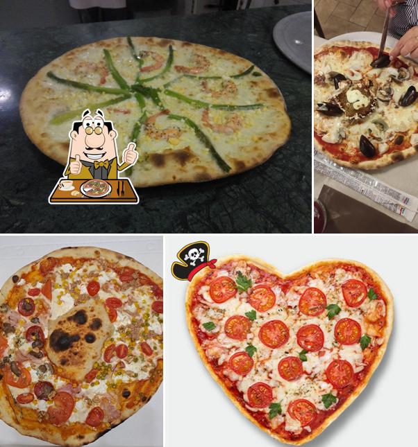A Ristorante Pizzeria Vecchio Corsaro, puoi prenderti una bella pizza