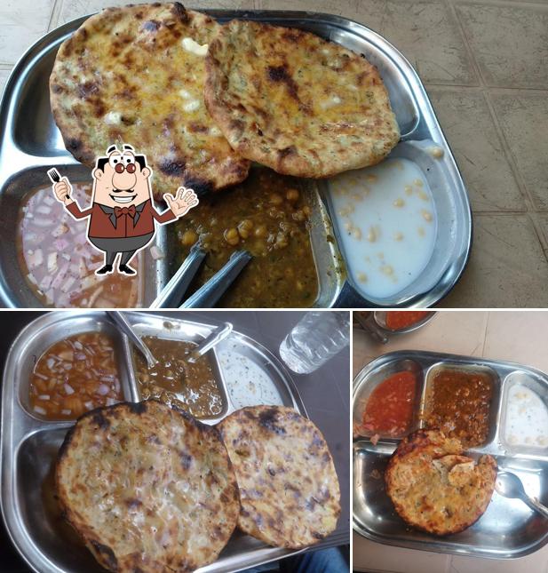 Kulcha at Bittoo Amritsari Kulcha