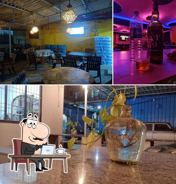 The image of interior and beverage at Jungle Bar