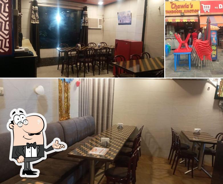 Check out how Chawla's Tandoori Junction looks inside