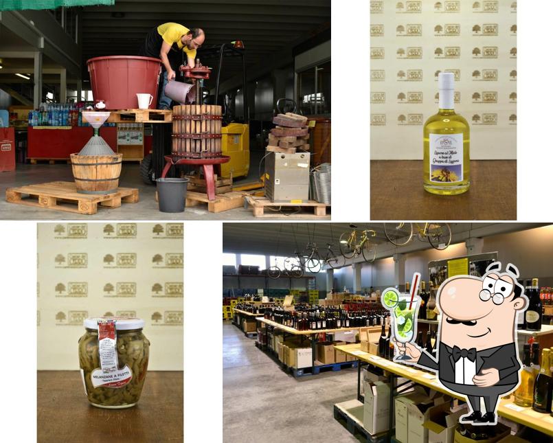 Goditi un drink a Cantine Cerresi