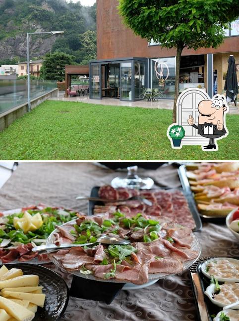 Gli esterni di Gold Bar Riazzino