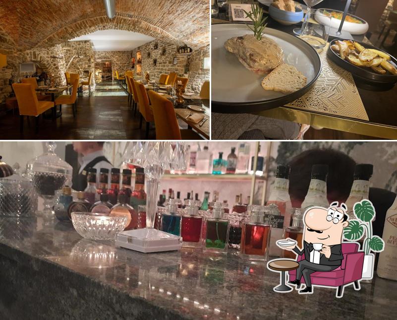 Gli interni di De'Bardi Ristorante Enoteca Buchetta del Vino
