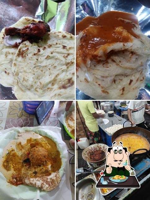 Food at Sundaran Thattukada