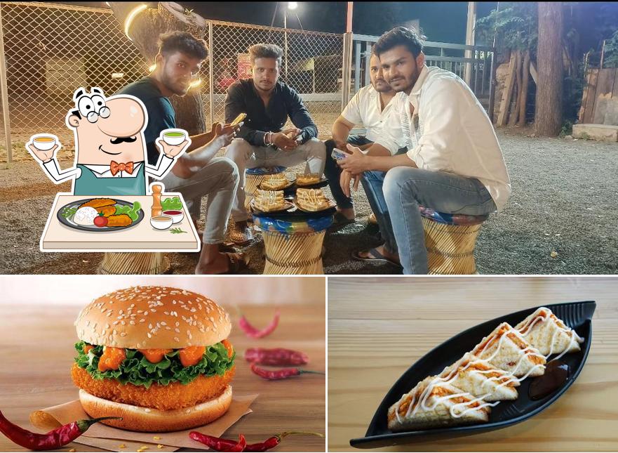 Food at Chai Sutta Bar Miraj