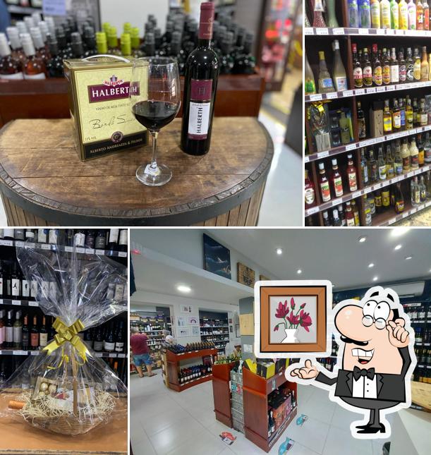 Veja imagens do interior do Adega Tonel do Rudge