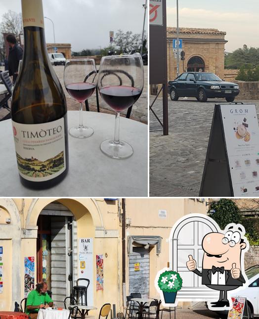 Gli esterni di Bar Tabacchi Vecchio Mulino