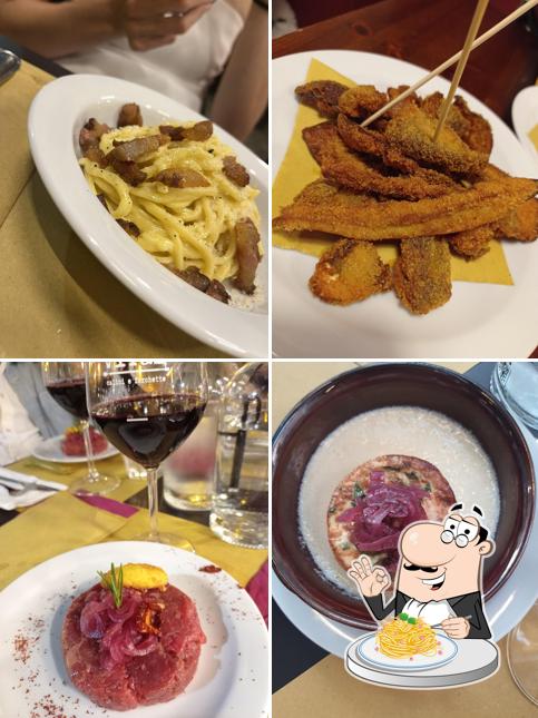 Spaghetti alla carbonara al VITaE Calici e Forchette Spaghetti alla carbonara al VITaE Calici e Forchette
