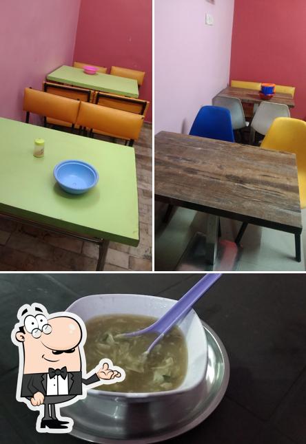 Among various things one can find interior and food at Sidhu Non Veg Point