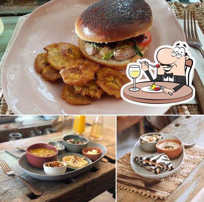 Lä Gazette Café & Boutique