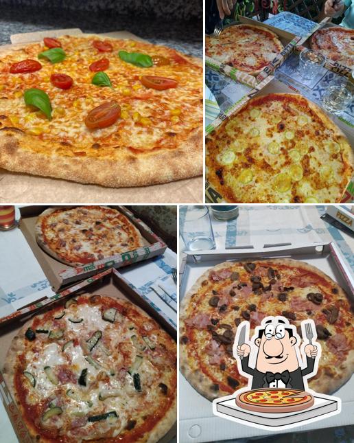 Ordina tra le molte varianti di pizza